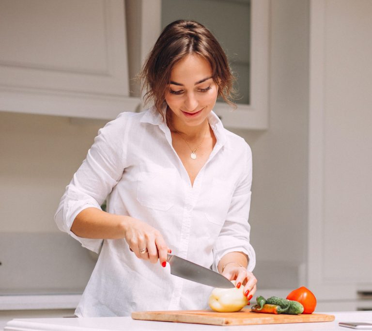 Domina el arte de preparar las comidas con antelación para una semana más saludable y sin complicaciones.